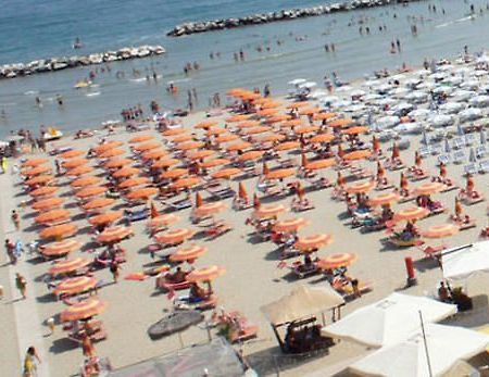 Hotel Elisir Ρίμινι Εξωτερικό φωτογραφία