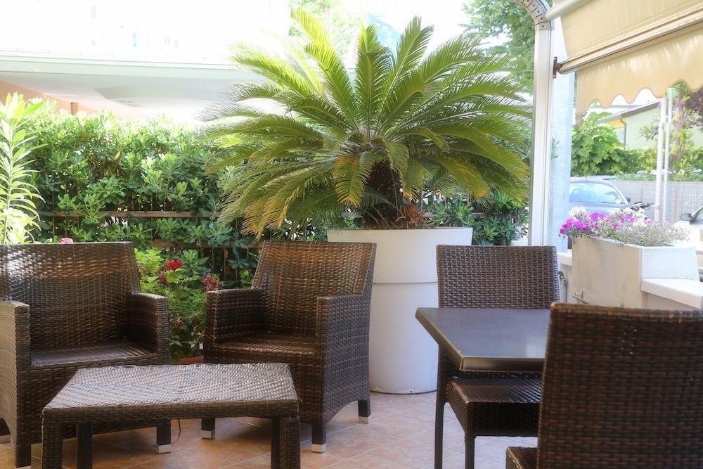 Hotel Elisir Ρίμινι Εξωτερικό φωτογραφία